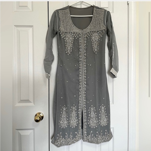 Pakistani Salwar Suit 3 Piece - Picture 1 of 4